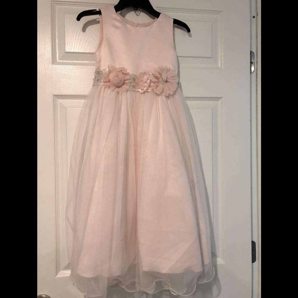 Beautiful Size 6 Dress.